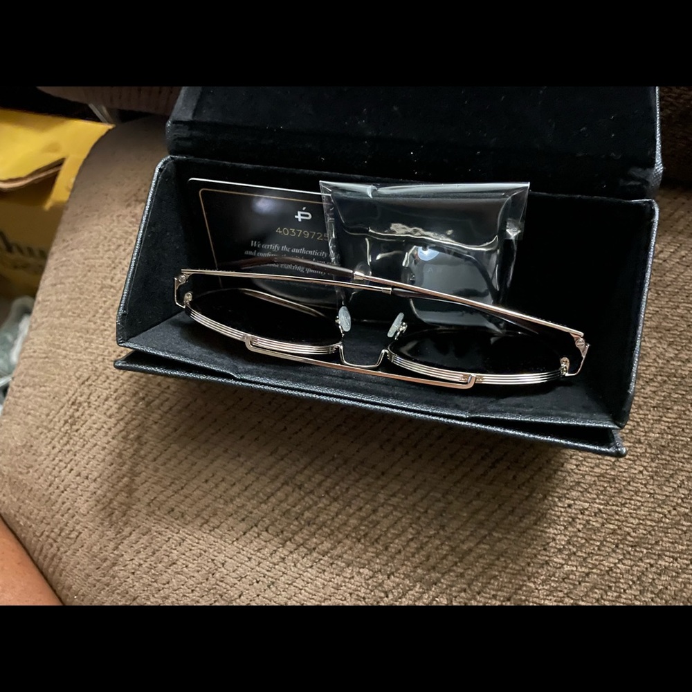 Prive Revaux The London eyes wear